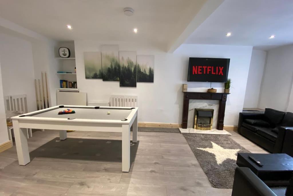 Brynhyfryd Cottage Aberaman Экстерьер фото