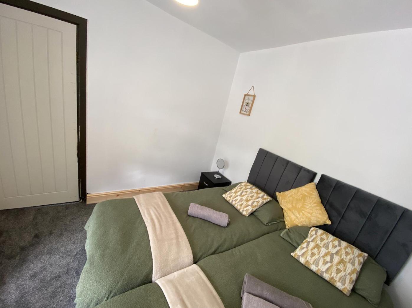 Brynhyfryd Cottage Aberaman Экстерьер фото